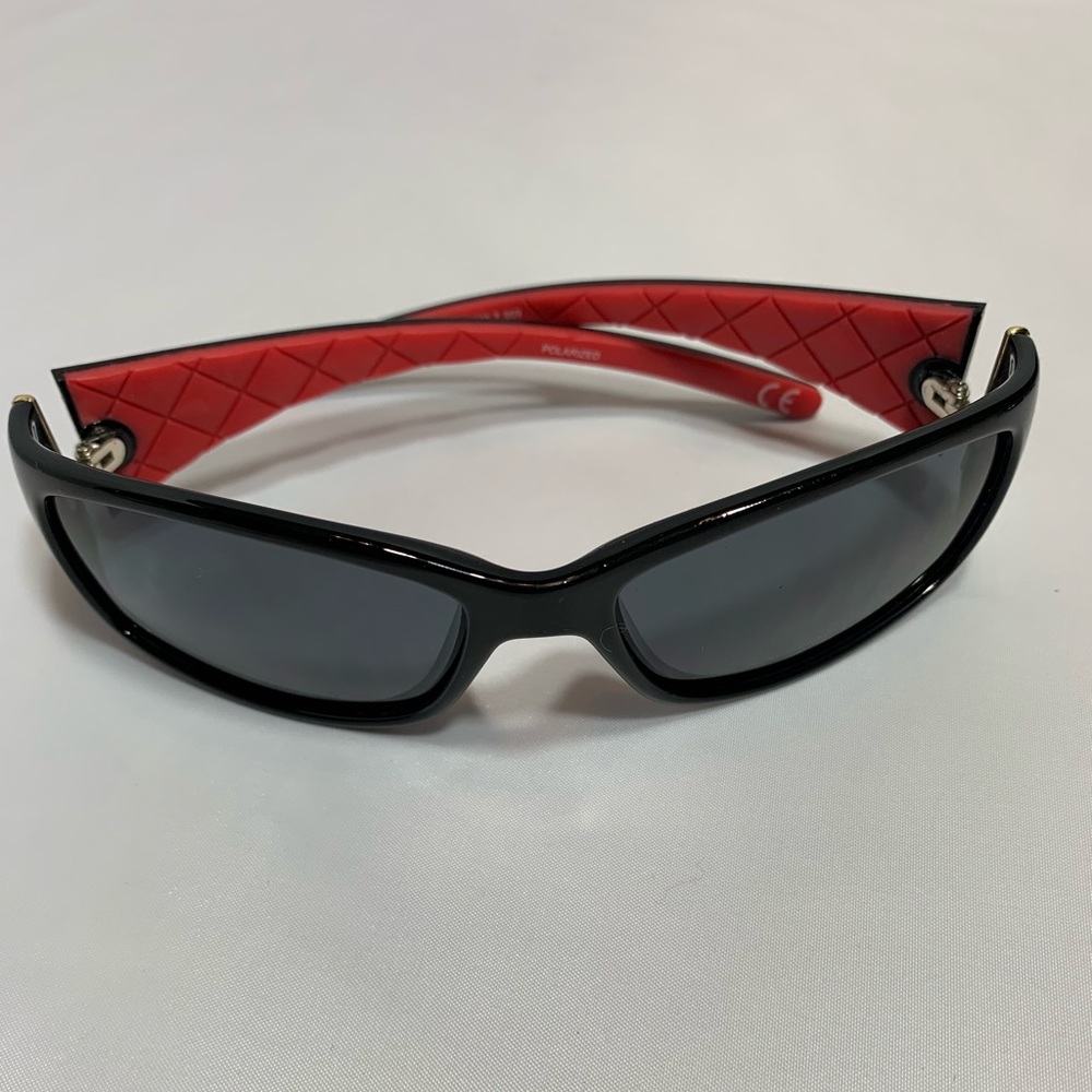 Polarized Sunglasses Black Plastic Red Squares
